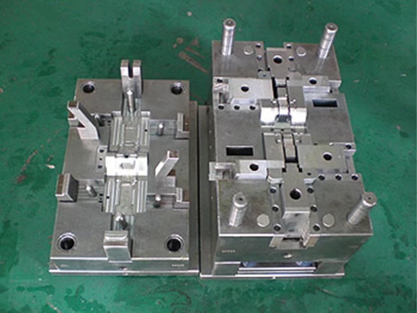 plastic injection enclosures moulds